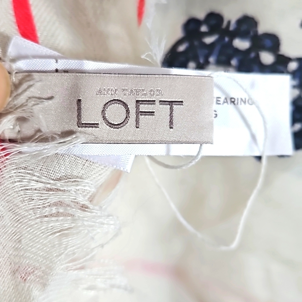 Loft Red, White & Blue Floral Wrap Women's Scarf NWT - Picture 2 of 5